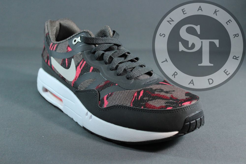 nike air max taped nike air max taped